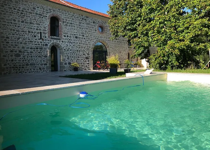 Le Trianon D\'Yss